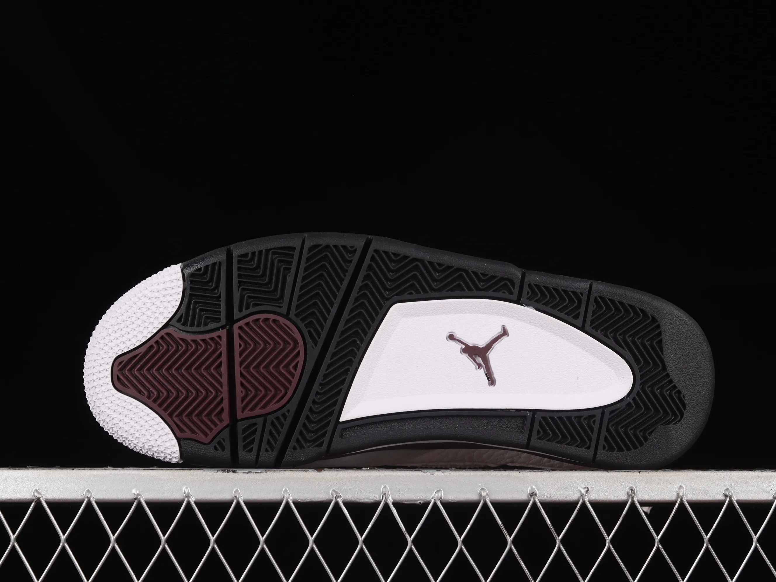 All categories Air Jordan Jordan series basketball shoes Air Jordan 4 pure original version Air Jordan 4 Retro PSG AJ4 Joe 4 Paris full first layer white and purple Paris Saint-Germain famous CZ5624-100